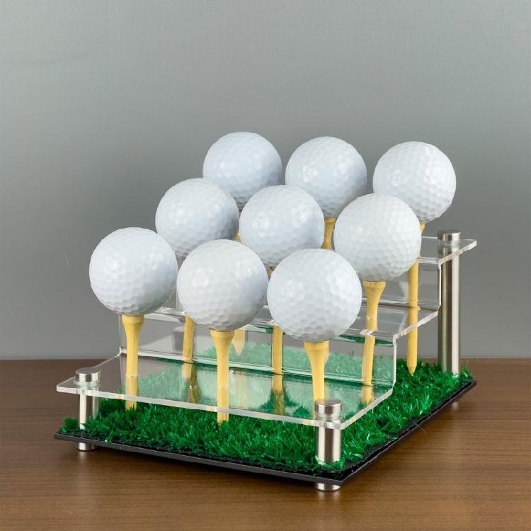 Решение для хранения 9-ball Golf Акриловая многоуровневая стойка Включает реалистичный травяной коврик и устойчивое нескользящее основание