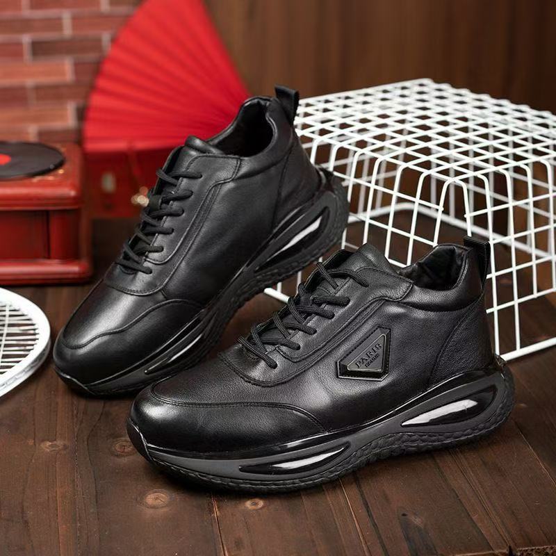 Lightning Black Casual Sneakers For Men With Thick Sole And Eva Insole Perfect For Running And Sports