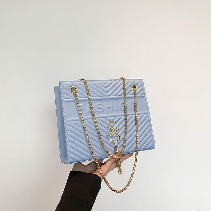 Summer Beautiful One-shoulder Crossbody Bag Personality Beautiful Chain Bag Women's Large Capacity New Fashionable Small Square Bag