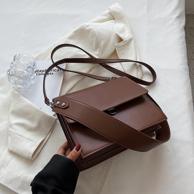 PU Briefcase New Lock Buckle Internal Compartment Zipper Crossbody Bag Fashionable Commuting Large Capacity Shoulder Bags