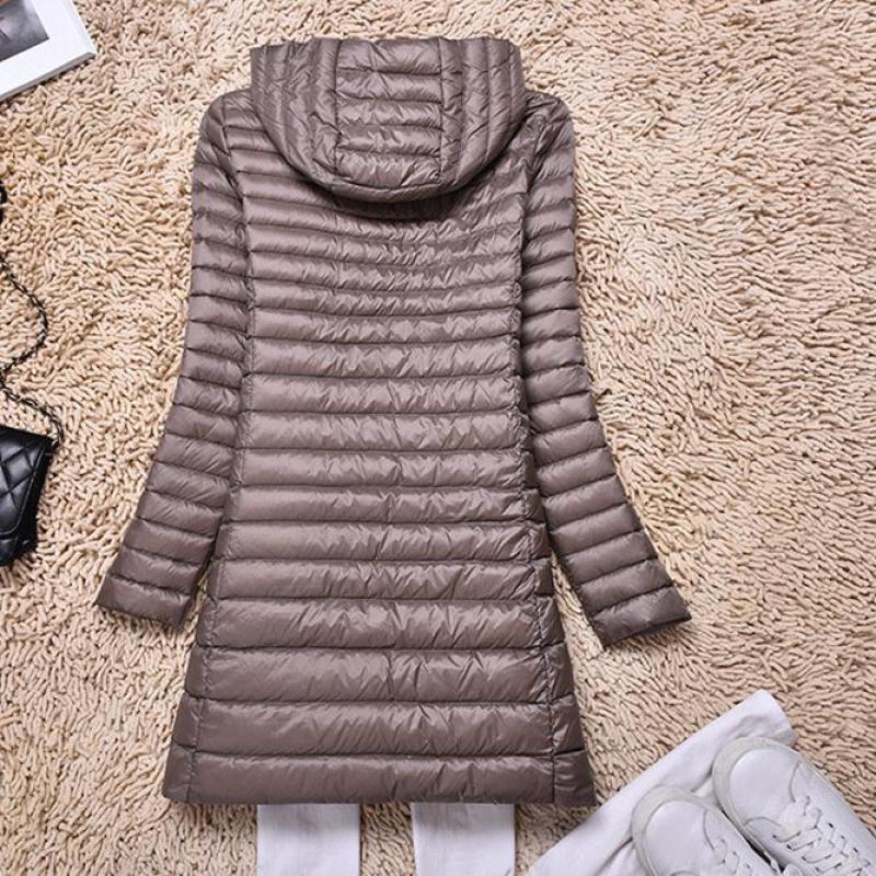 Осенне-зимнее модное длинное пуховое пальто больших размеров для мамы, куртка с капюшоном, однотонная одежда ярких цветов