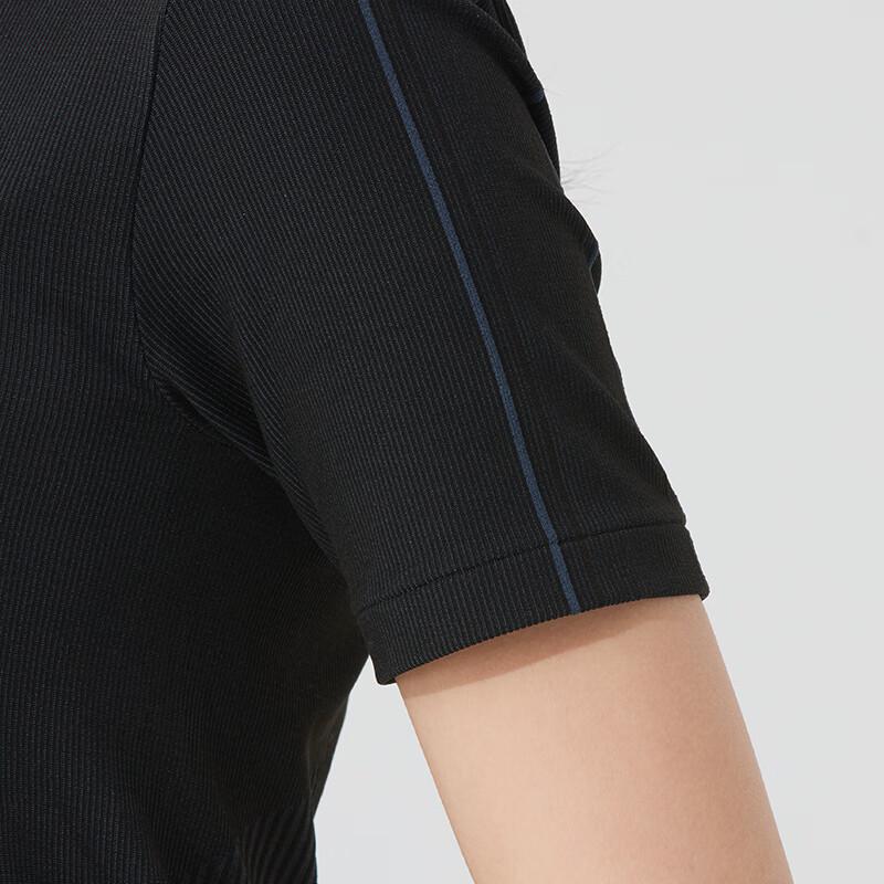 Under Armour Женская тренировочная футболка с коротким рукавом