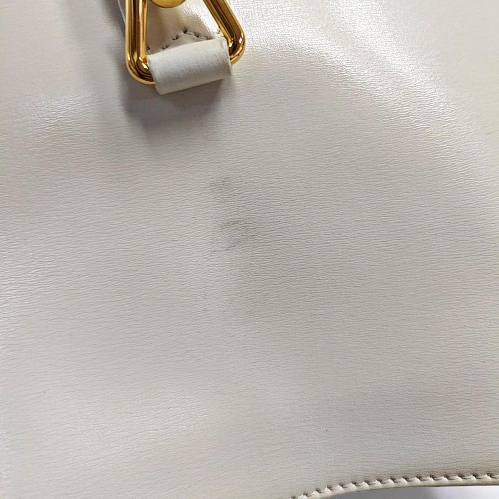 [Pre-Owned] Jackie 1961 Gold Lock Removable Extended Shoulder Strap Leather Half-Moon Underarm Bag Small - Very Good #WWPUM6