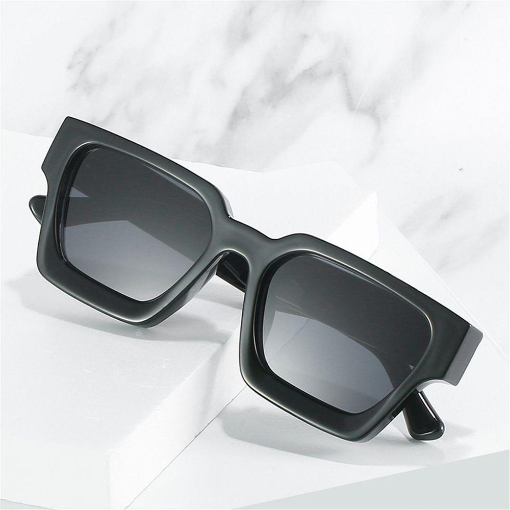 Fashion Square Frame Eyewear Punk Retro Sunglasses Ladies Shades Shades Women Sunglasses