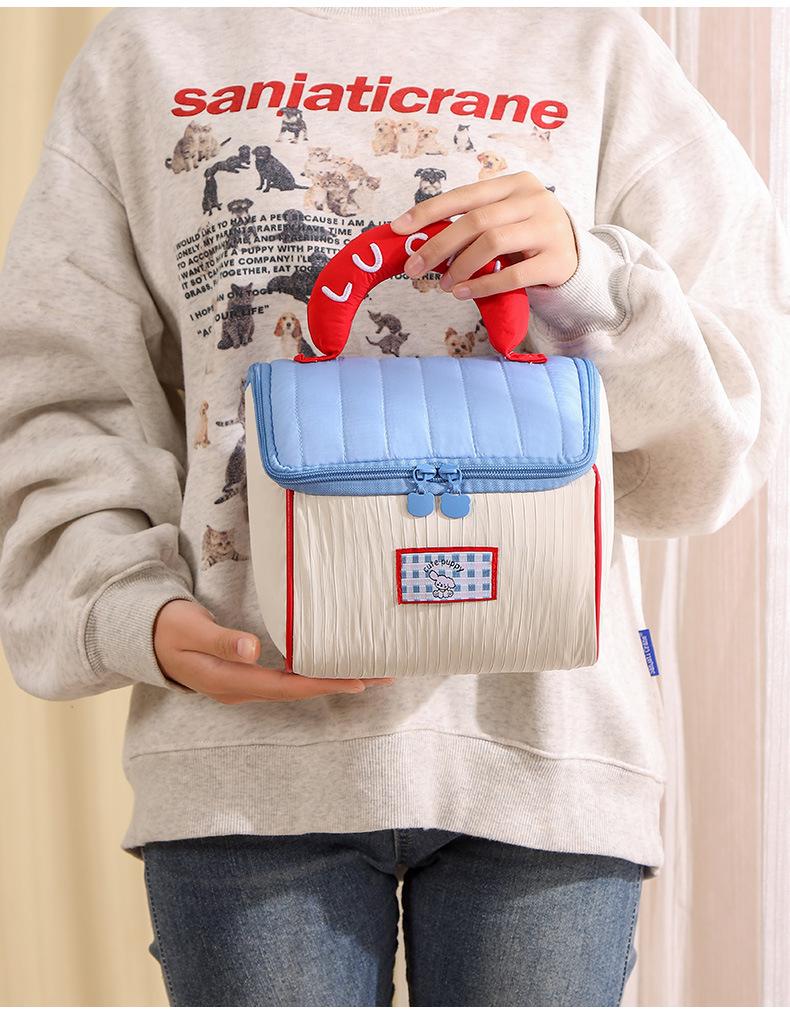 Large Capacity Cute Makeup Bag with Zipper Closure Portable Cosmetic Organizer Bag with Handle for Outdoor Travel School Use