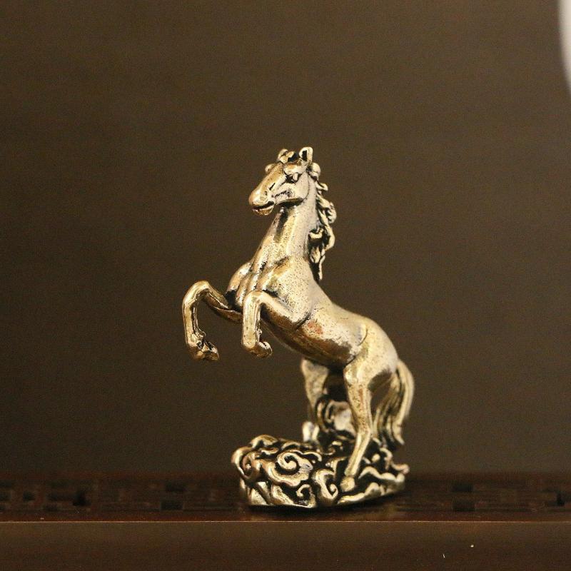 Латунная лошадь, настольное украшение, скульптура для кофейного столика в гостиной, металлическое изделие, украшение для дома, статуэтка лошади по китайскому зодиаку