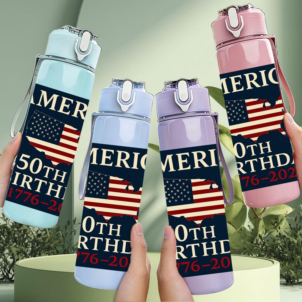 1PC America 250th Birthday Flag Print 750ml Color Plastic Sports Water Bottle Leakproof Flip Straw Lid For Sports Office Home Use
