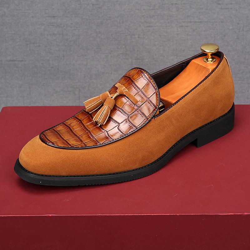 Fashion Fashion New Men's Tassels Suede Leather Patchwork Flats Shoes Male Designer Loafers Homecoming Wedding Dress Footwear