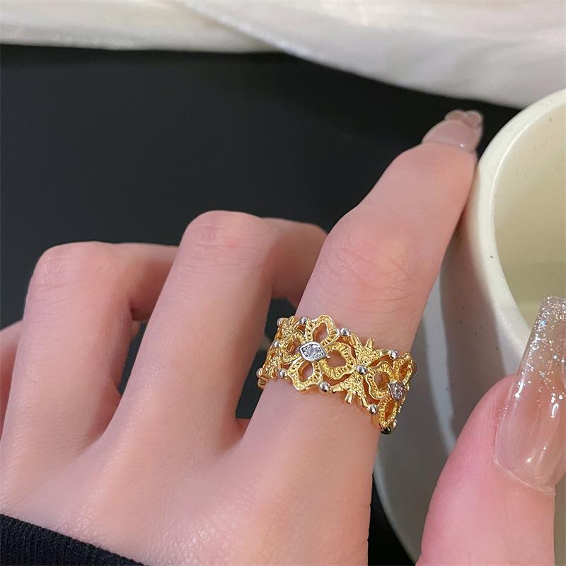 Niche Design Hollow Lace Edge Zir*****Pening Ring Personalized Retro Medium And Ancient Style Light Luxury High-End Ring Woman