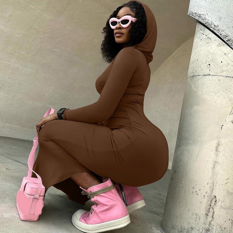 Платье-футляр в европейском и американском стиле с капюшоном и длинными рукавами