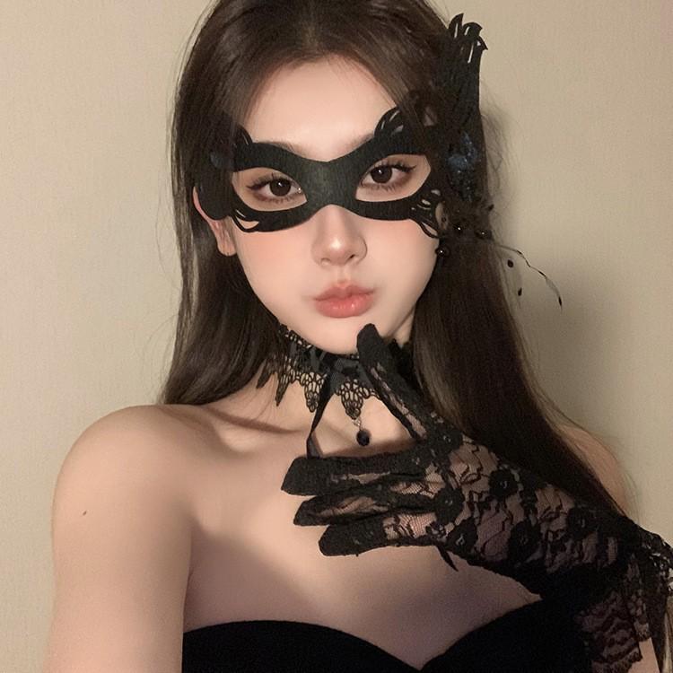 Сексуальная кружевная полумаска с перьями - аксессуар для макияжа на Хэллоуин и маскарада