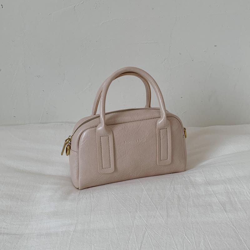 Ретро нишевый дизайн новая простая и изысканная сумочка модная и универсальная 2025 осень женская наплечная сумка-мессенджер