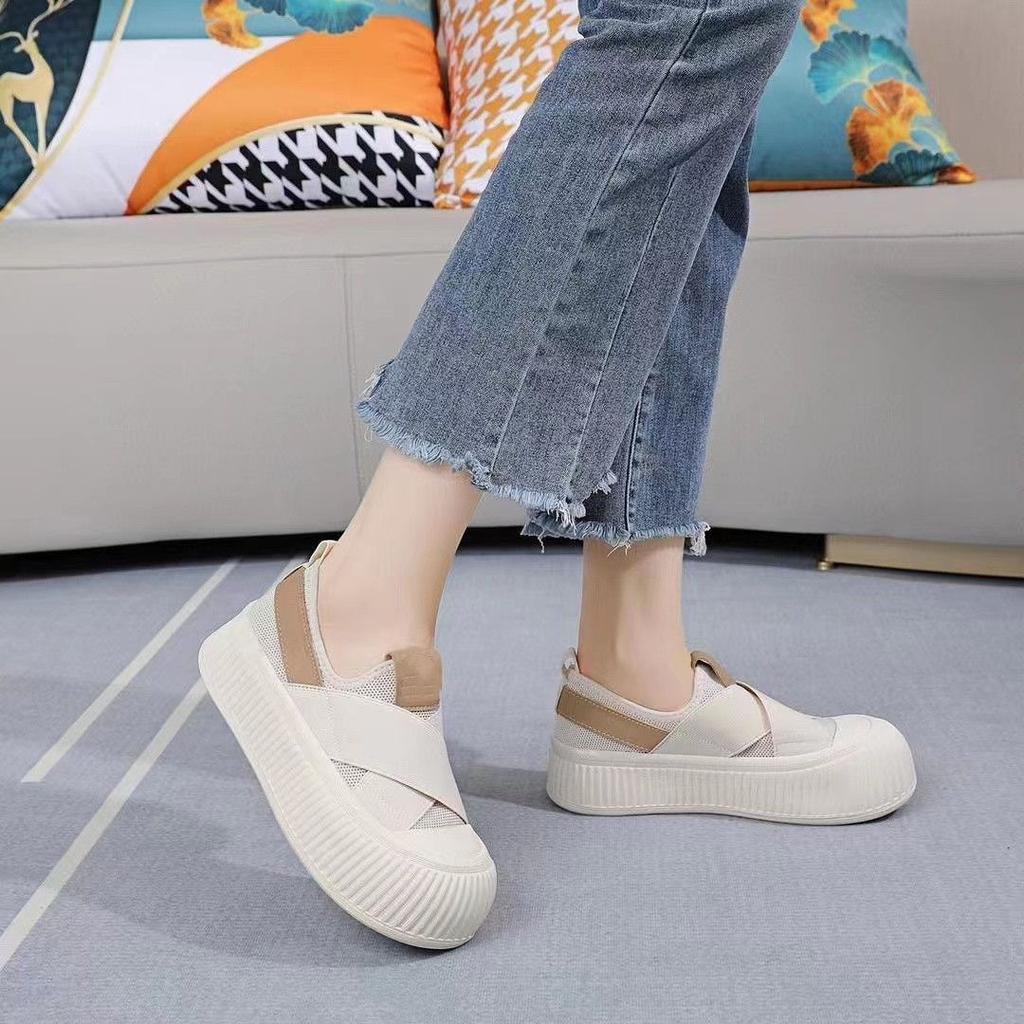 Женские летние дышащие парусиновые туфли-сетка с белой подошвой, универсальные кроссовки на толстой подошве, надеваемые одним движением