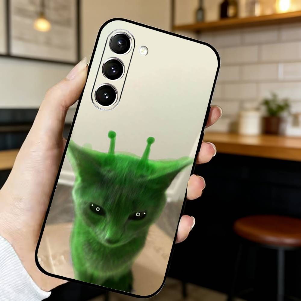 Funny Green Alien Cat Phone Case For Samsung S21,22,20,30,22 plus,23,30 ultra Silicone Cover