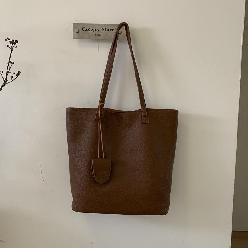 Модная сумка большой вместимости, трендовая и нишевая сумка-тоут, простая сумка на одно плечо и сумка под мышкой