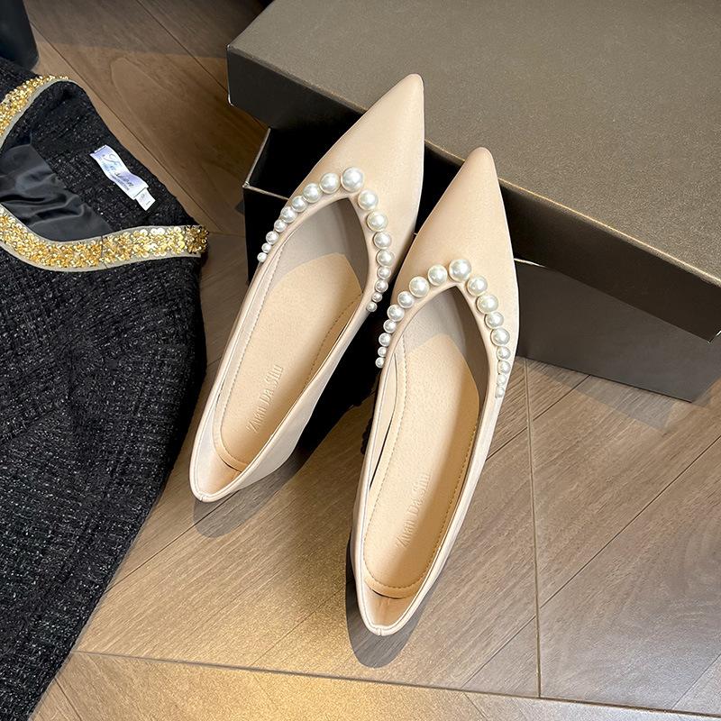 Fashion Pearl Beading Women Flats Luxury Designer Silk Ballerina Shoes Woman Big Size Pearl Flats Height Increasing Zapatos De Mujer