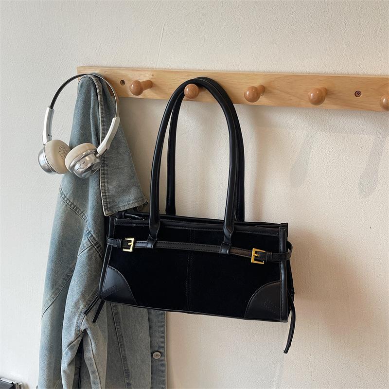 Замшевая сумка женская осень и зима 2025 новая ретро матовая сумка-мессенджер высокого класса в зарубежном стиле портативная сумка-тоут