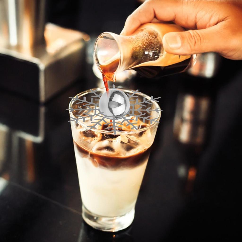 Охлаждающий шарик для кофе, 2 шт., металлический, многоразовый инструмент для охлаждения с подставкой, аксессуары для машины с холодными шариками для встреч, банкетов