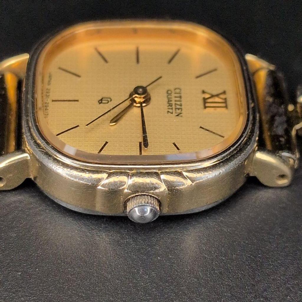 Used CITIZEN Ladies Watch Vintage Working Condition 2931-292740