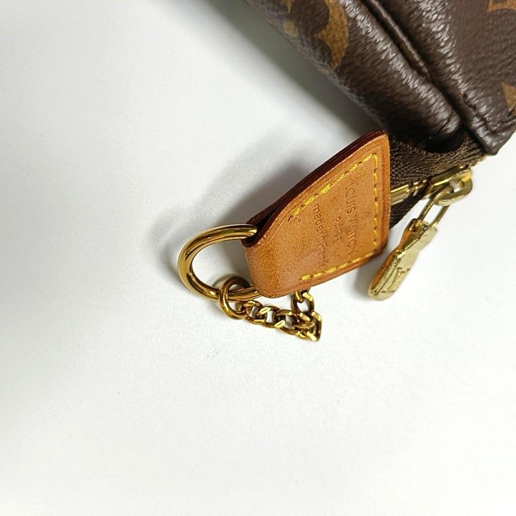 [Pre-Owned] Louis Vuitton Mini Pochette Accessoires 'Brown Monogram Canvas' - Very Good #ZY95GK