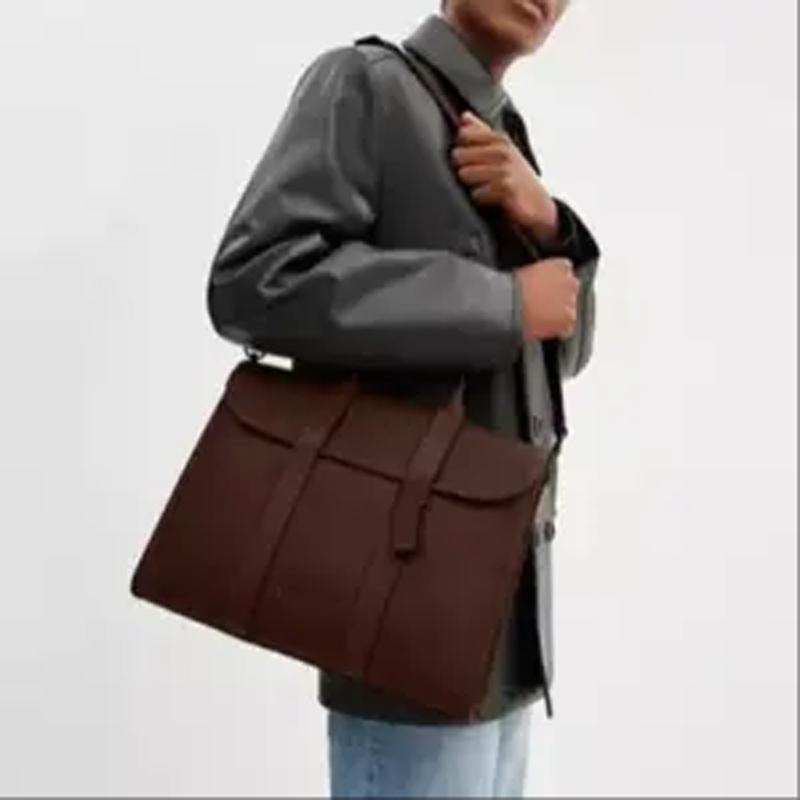 COACH Gotham 38 solid color detachable shoulder strap with magnetic buckle closure calfskin briefcase large men's dark brown