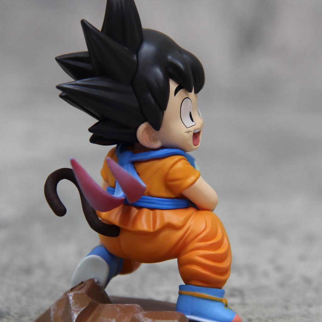 Dragon Ball Childhood Little Goku Hugs Puer Ya Mu Tea Little Follower Figure Doll Pvc Model Statue Collection Toys Ornamen Gift