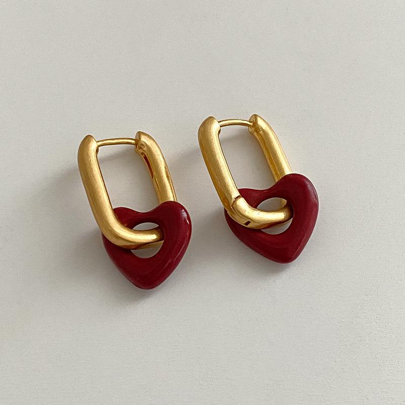 ANENJERY Frosted Matte Red Heart Hoop Earrings for Women Vintage Ear Buckle Huggies Trendy Jewelry Accessories Pendientes Mujer