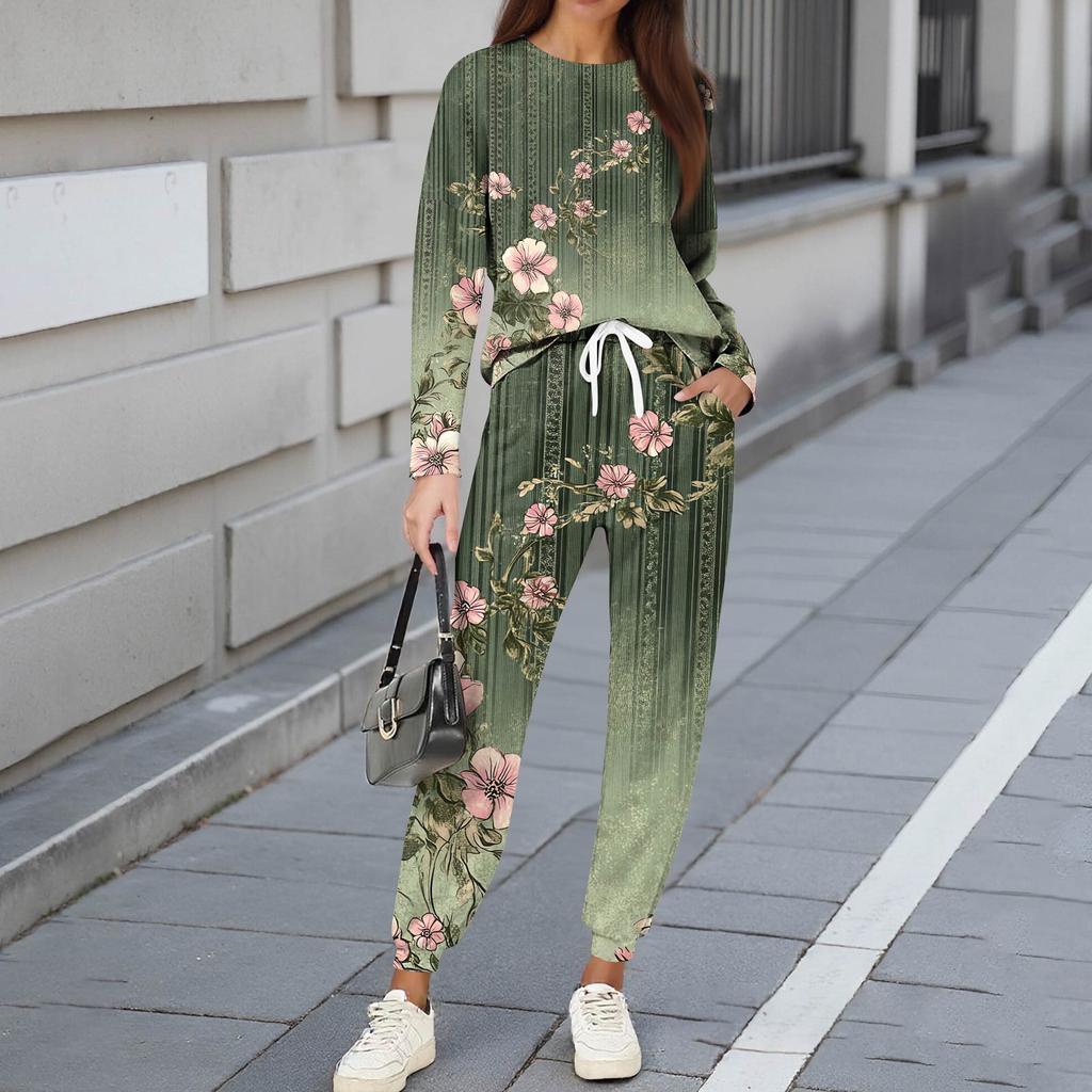 Комплекты для женщин из 2 предметов: футболки с круглым вырезом и длинным рукавом, принтованные спортивные брюки с карманами