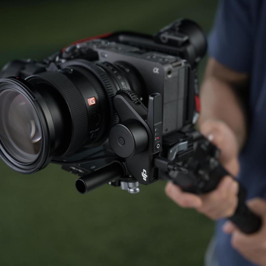 DJI Аксессуар стабилизатора видеокамеры Focus Pro Motor RS 5 RS 4 Pro RS 4 RS 3 Pro RS 3 Focus Pro Рукоятка Ручной блок Совместимо с Ronin 4D Flex