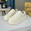 Популярная нишевая платформа белые женские туфли 2025 весна новая инс универсальная спортивная обувь маленькие повседневные кеды