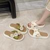 Beautiful pearl flower slippers female summer wear 2025 new fairy wind soft bottom one-word thick bottom beach sandals