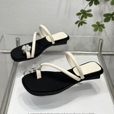 Модные летние женские шлепанцы с цветком, модные плоские шлепанцы с перемычкой для пальца, уличные, со стразами, нескользящие, пляжные шлепанцы, женские сандалии с квадратным носком