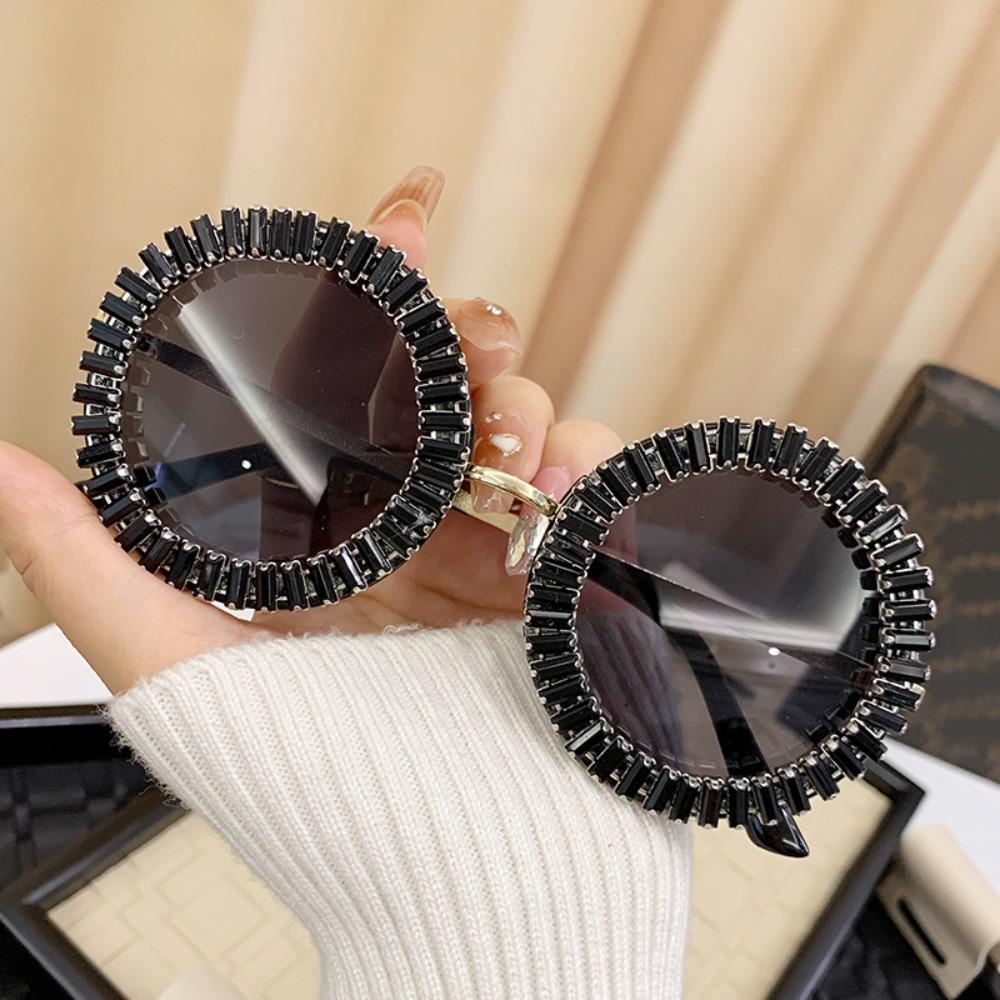 Steampunk Retro Frame Eyewear Fashion Women Spectacles Convenient Rhinestone Sunglasses Selfie