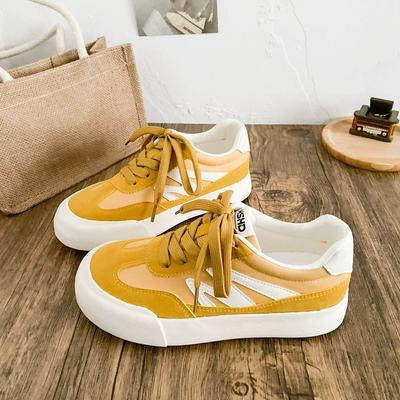 Легкие ретро красные кроссовки для моральных тренировок для женщин 2025 года, новый нишевый дизайн, универсальные повседневные спортивные белые туфли