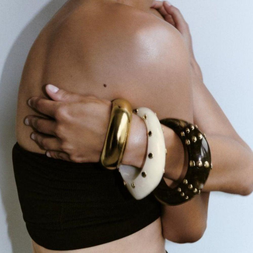 Vintage Rivet Bracelet Resin Irregular Geometric Bracelet Unique Acrylic Bangle Women
