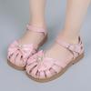 Сандалии для девочек 2024 года, летние новые туфли принцессы из искусственной кожи с открытым носком, детская модная обувь с бантом и большим жемчугом, мягкая простая детская повседневная обувь