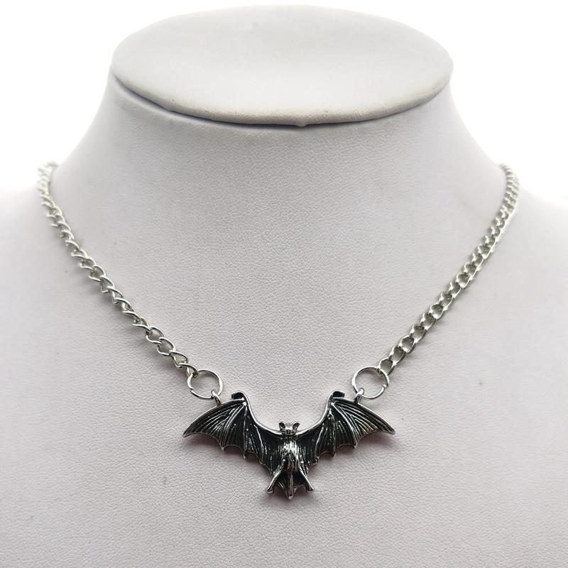 Bat Chain Necklace Metal Fashion Vintage Punk Gothic for Women Animals Choker Halloween Collar Hip Hop Girls Jewelry Gift