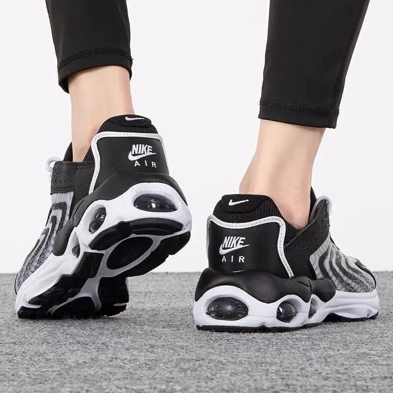 Nike Кроссовки Air Max TW GS Черно-белые Детские DQ0296-001