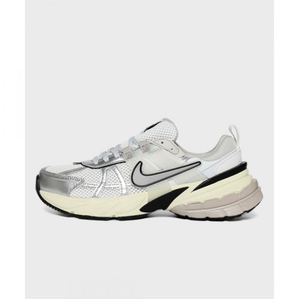 Nike V2k Run Sneakers Summit White Pure Platinum Fd0736 100