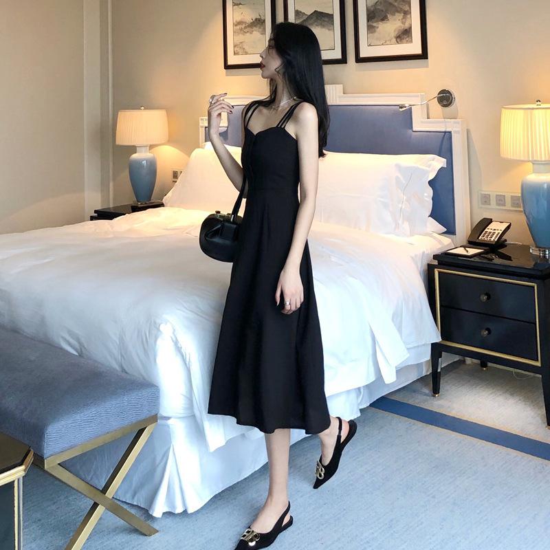 Women's 2025 Summer Little Black Slit Dress - French Retro Bellflower Style, Over-the-Knee and Fitted Waist