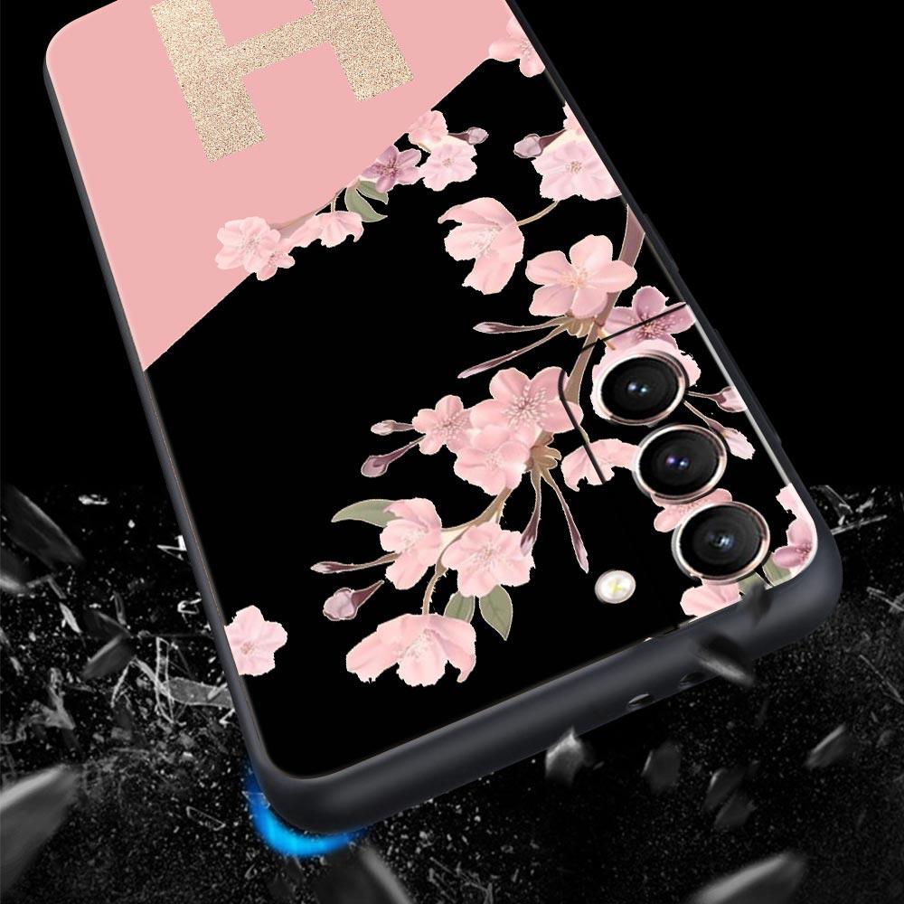 Золотой Цветочный Чехол с Буквой для Samsung Galaxy S26 Ultra S25 Plus S24 FE S23 S22 5G S21 S20 Черный Мягкий
