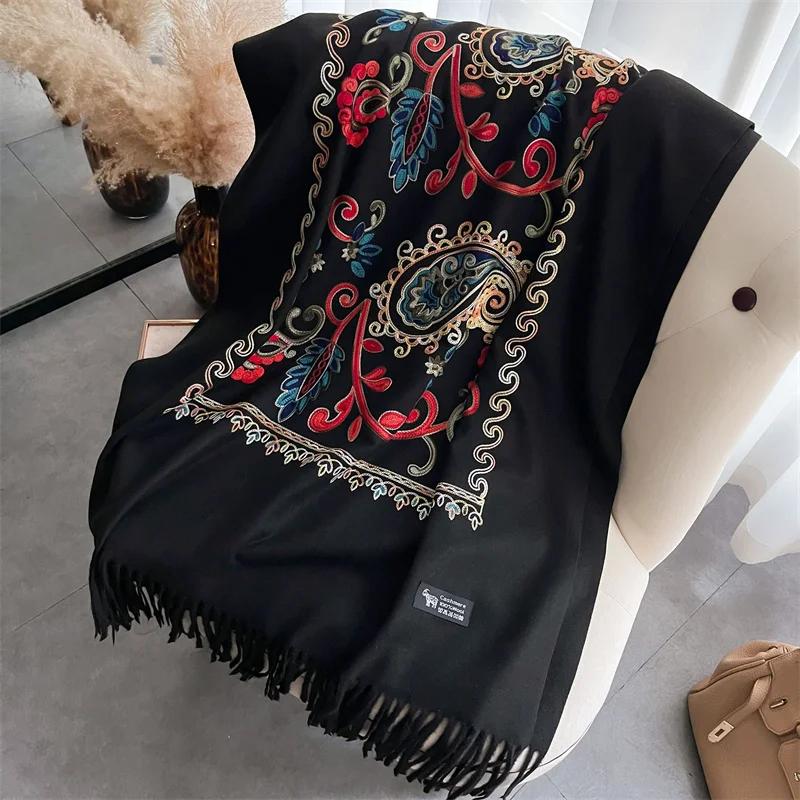 2025 Fashion Scarf Winter Thick Shawl Wrap Head Scarf Women Luxury Embroider Flower Warm Neckerchief Poncho Pashmina Bufanda