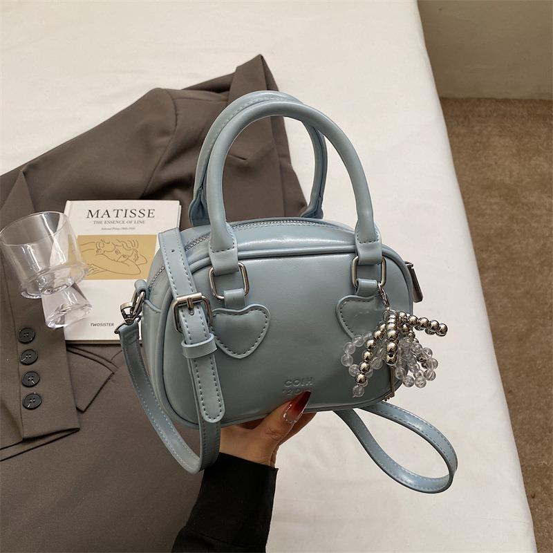 Нишевая сумка 2025 новая модная универсальная сумка через плечо весна и лето простая и продвинутая сумка-мессенджер сумка-подушка