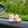 Поцелуй Лицо Кролик Котенок Кукла Декор для Автомобиля Смешные Полимерные Утки Лягушки Фигурки Интерьер Автомобиля Приборная Панель Милые Автомобильные Аксессуары