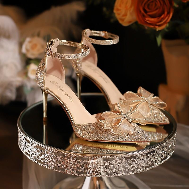 Туфли на высоком каблуке женские летние 2025 новые однотонные с бантом красивые свадебные туфли с острым носком и неглубокой шпилькой босоножки женские
