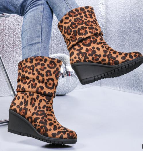 Ботильоны на танкетке большого размера с плиссировкой до середины икры, замшевые женские ботинки на толстой подошве, осень P273