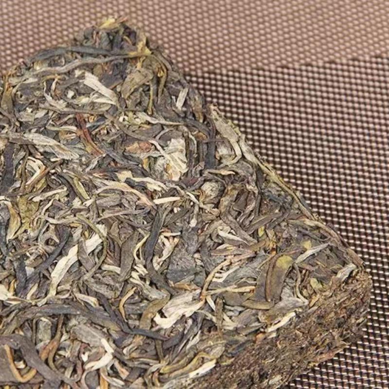 1000 г Иу Старое Дерево Пуэр Сырой чай Кирпич Павлин Юньнань Пуэр Чай Пуэр Зеленый чай