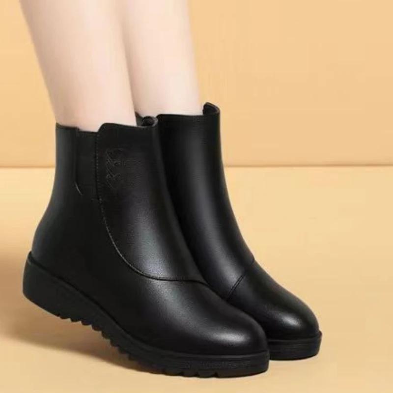 Женская обувь 2024 года, высококачественные женские ботинки на молнии, зимние, с круглым носком, из цельного плюша, теплые, короткие, на низком каблуке, модные ботинки
