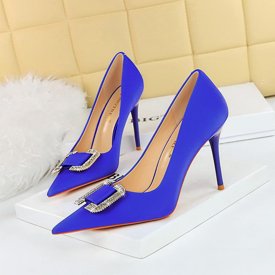 Модные женские туфли на высоком каблуке с острым носком и острым носом, туфли с водяными пуговицами и бриллиантами, модные женские туфли на высоком каблуке
