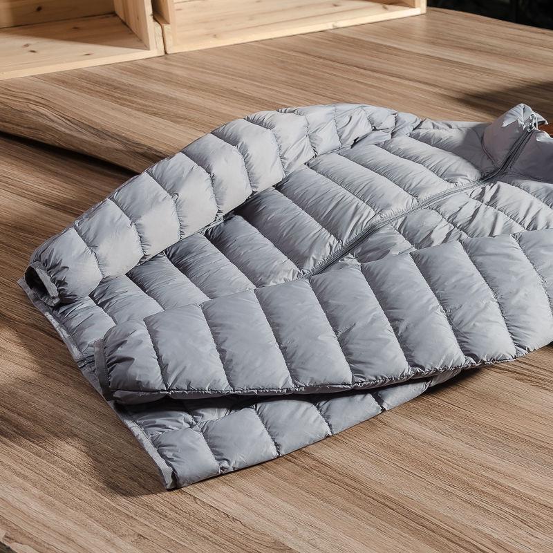 Мужская легкая куртка из хлопка с пухом и воротником-стойкой - однотонная, теплая, универсальная, повседневная зимняя одежда